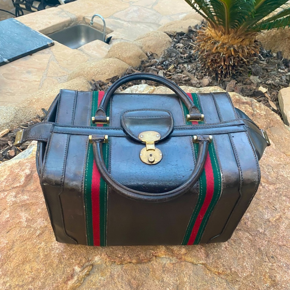 Rare authentic GUCCI striped color combo vintage train toiletry case box